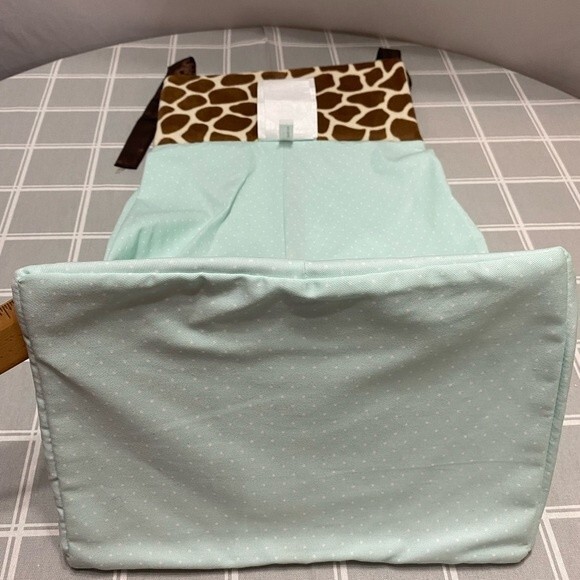 Lambs & Ivy Peek A Boo Jungle Cute Giraffe Diaper Stacker Hanging Storage - Picture 8 of 8